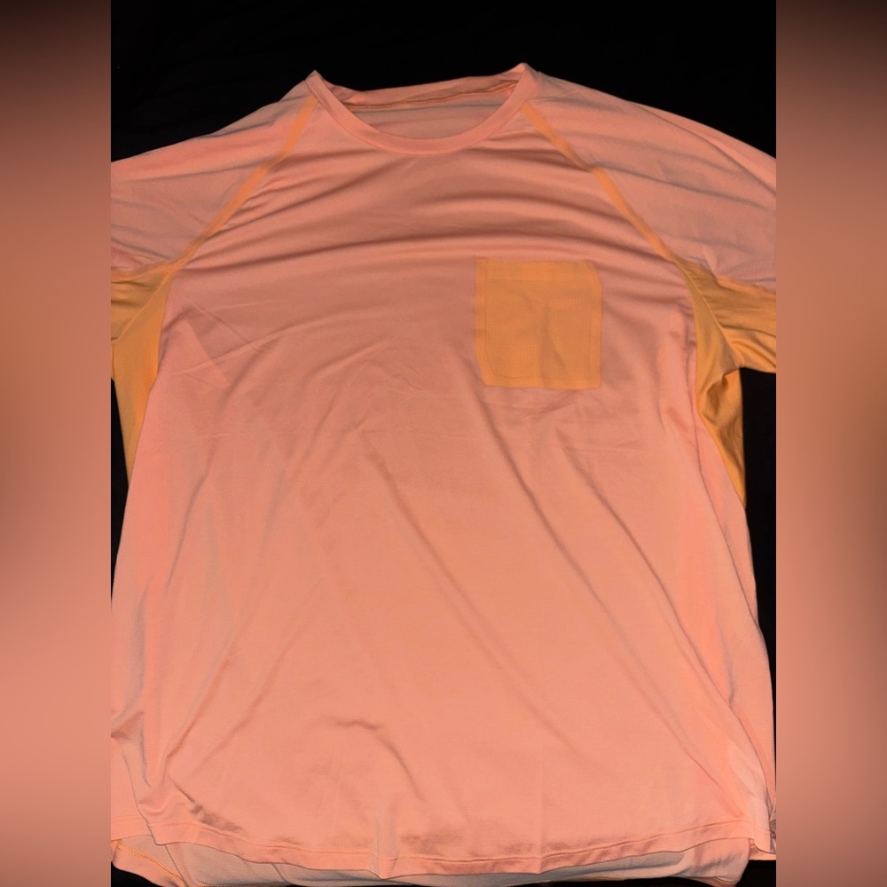 lululemon athletica Short Sleeve Tee - Light orange
